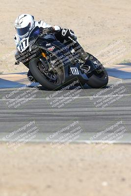 media/Nov-16-2025-Race Pace (Sun) [[8c5fa54630]]/Verified Riders/1-Turns 9 and 10 (925am)/